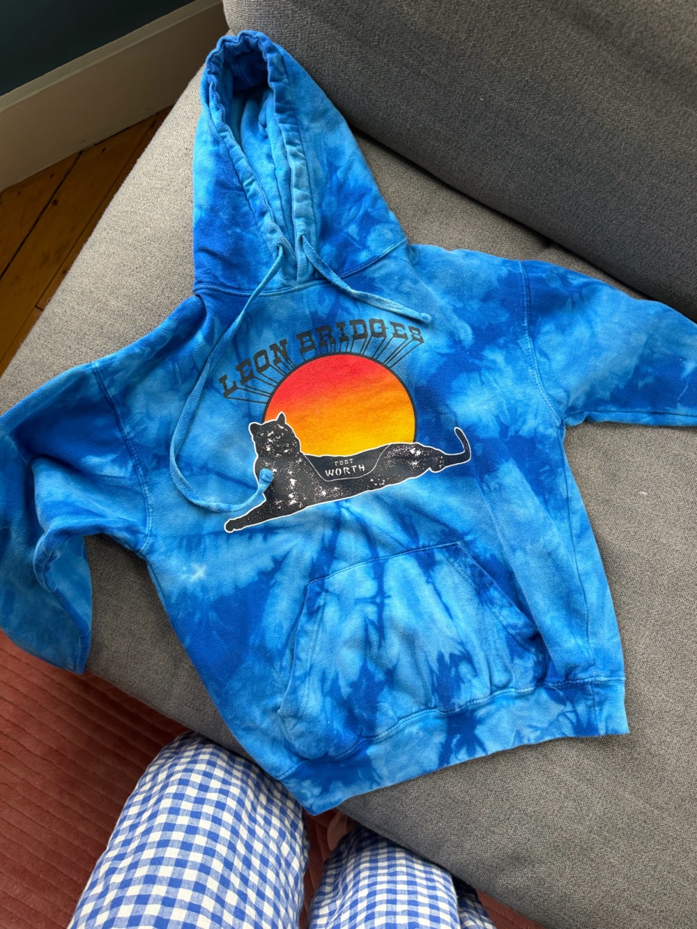 Leon Bridges tour hoodie adult small